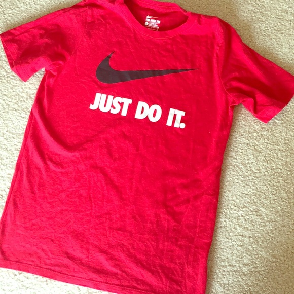 nike just do it red t shirt